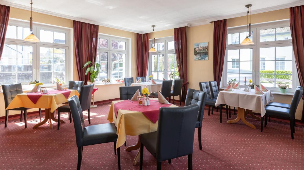 Hotel Am Wariner See Exterior photo