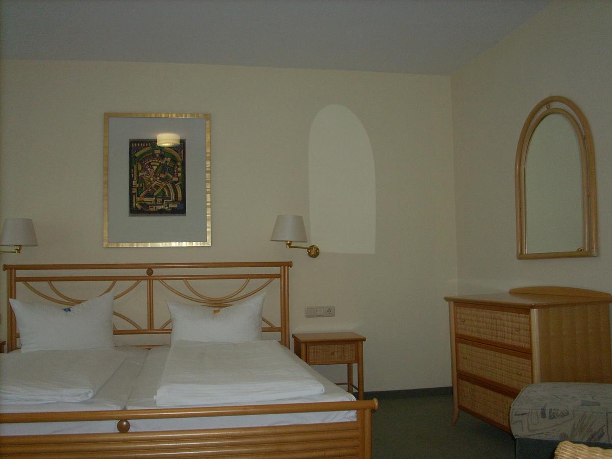 Hotel Am Wariner See Exterior photo